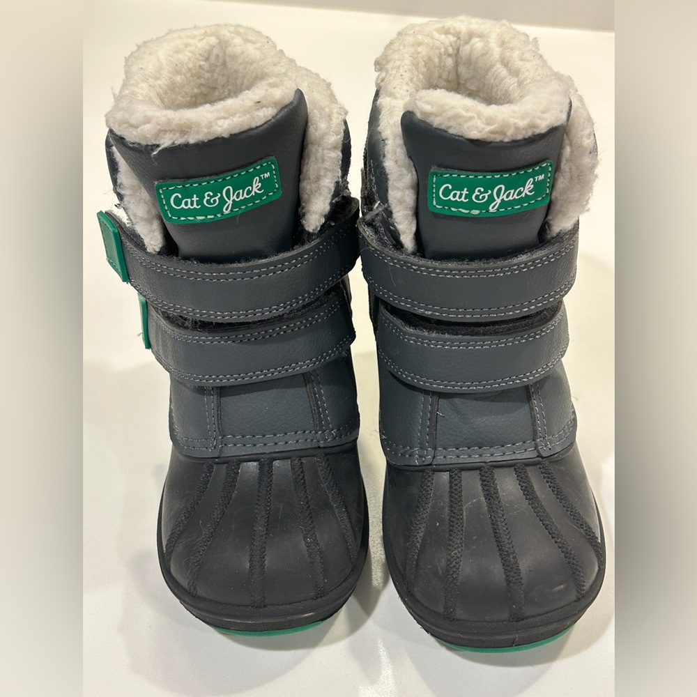 Kids Cat & Jack White Faux Fur Lined Boots Sz 11